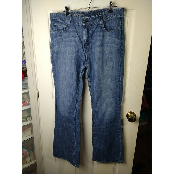Eddie Bauer Blue Denim Medium Wash Classic Jeans. Size 14R - Picture 1 of 12